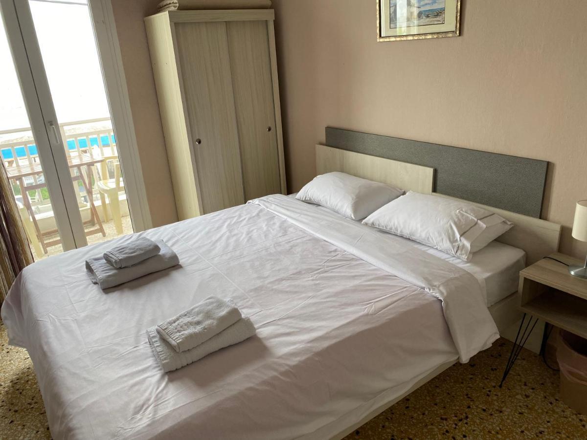 Sunset View Rooms Agía Triás Luaran gambar